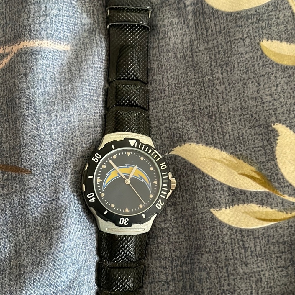 Chargers watch. NWOT